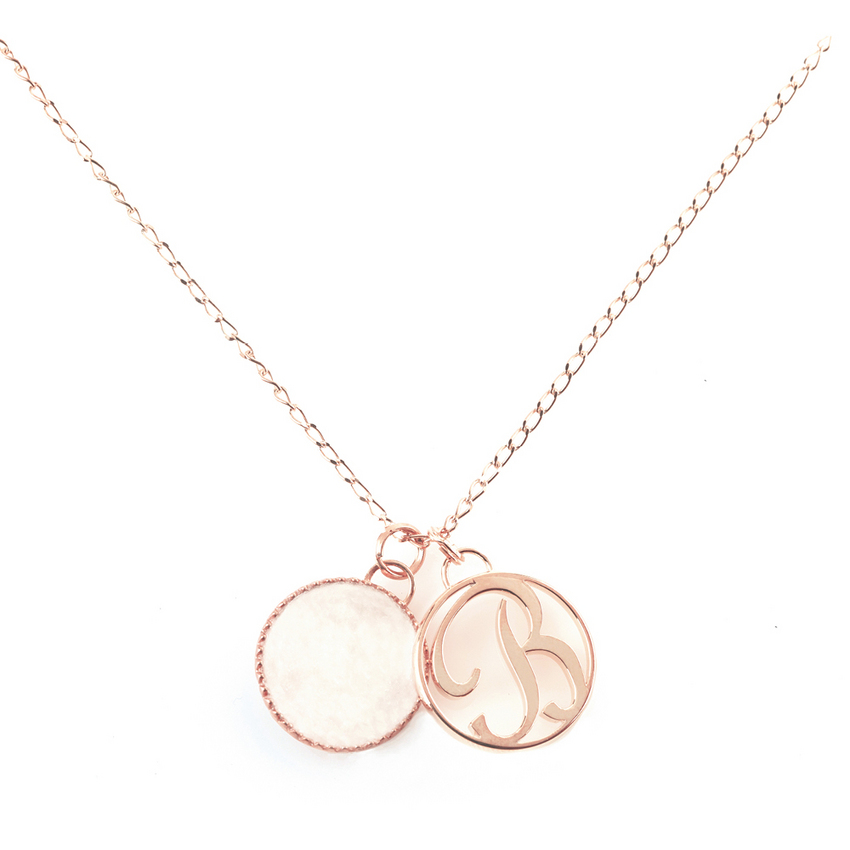 Pendentif rond lettre  